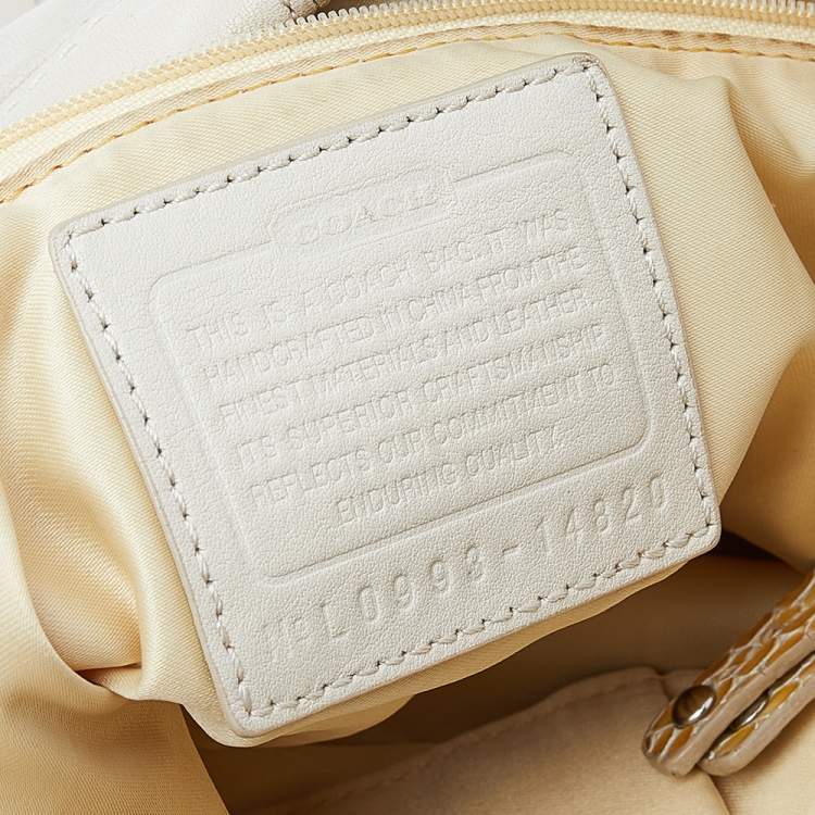 Pre Owned Coach Beige Leather Shoulder Bag