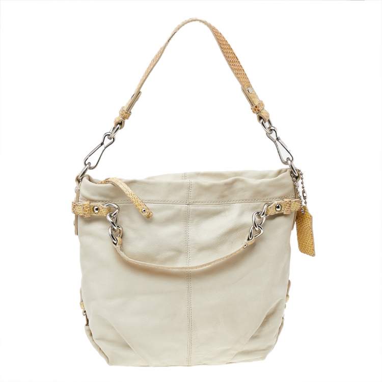 Pre Owned Coach Beige Leather Shoulder Bag