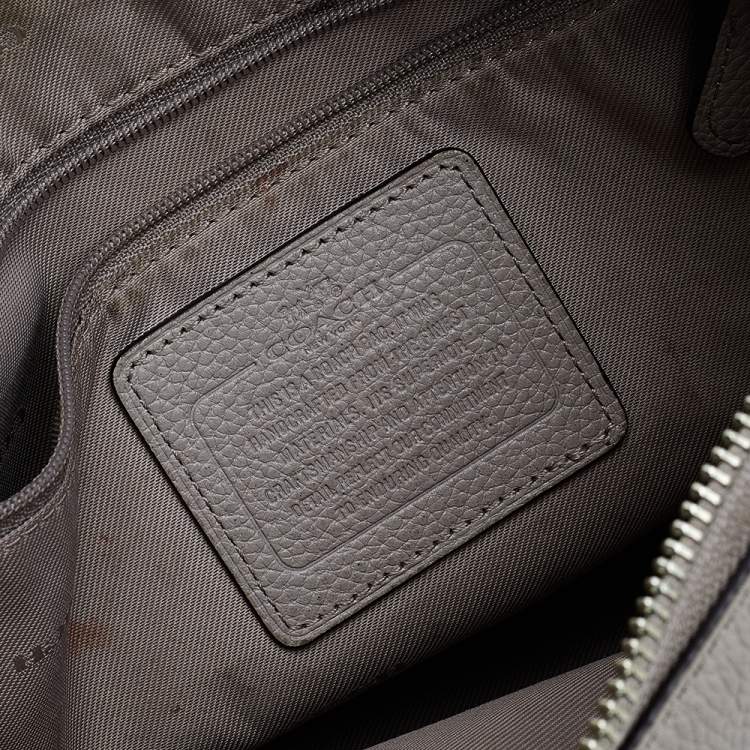 Pre Owned Coach Grey Leather Shoulder Bag