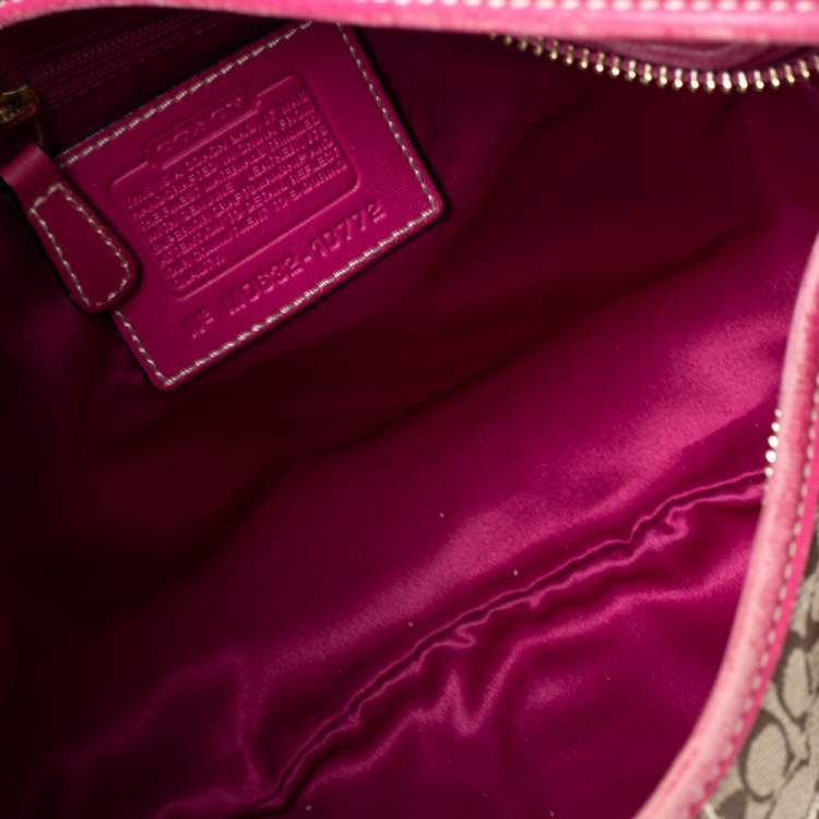 مملوكة مسبقًا Coach Pink/Beige Signature Canvas and Leather Zip Hobo