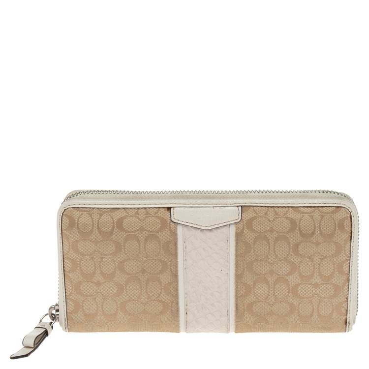 coach continental wallet