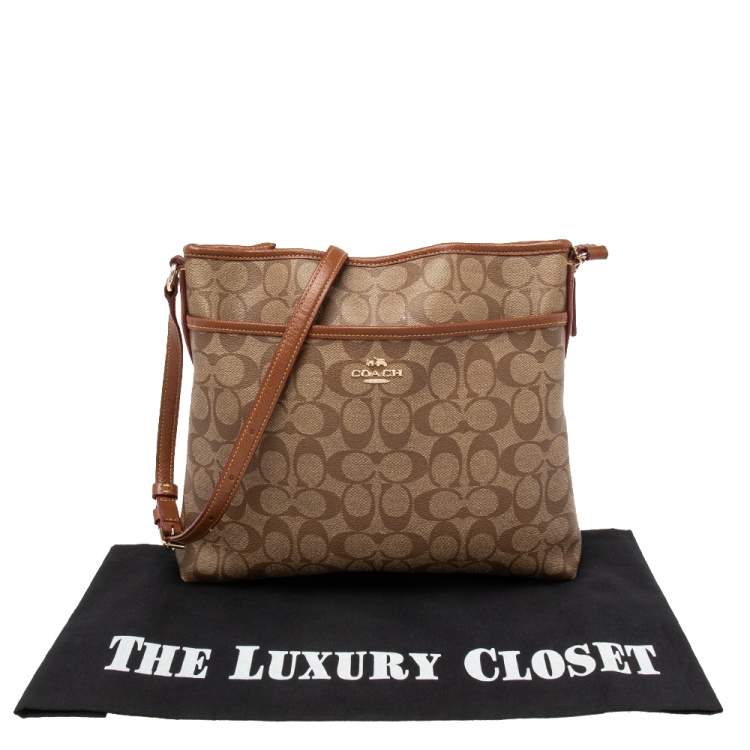 Pre Owned Coach Beige Signature Coated Canvas and Leather File Messenger Bag