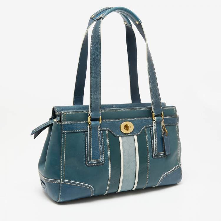 مملوكة مسبقًا Coach Teal Signature Patent and Leather Hampton Tote