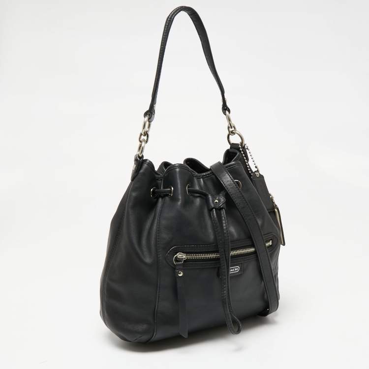 Pre Owned Coach Black Leather Daisy Drawstring Crossbody Bag