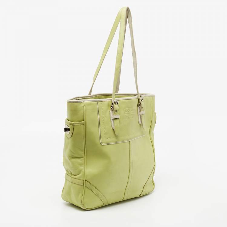 Pre Owned Coach Light Green Leather East West Gallery Tote
