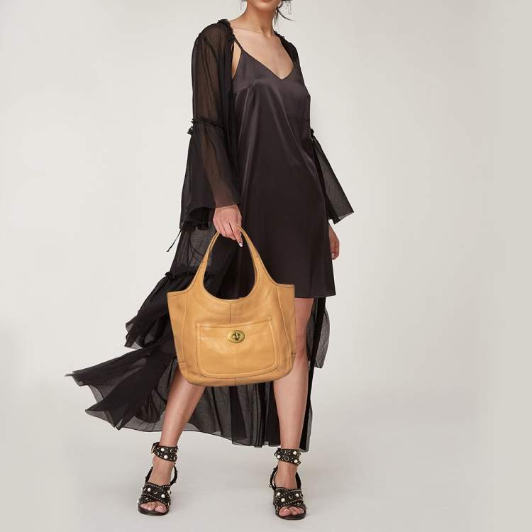 バッグ Coach Legacy Ergo Burnished Leather Tote Coach Tan Pebbled Leather XL Ergo Legacy Tote Coach | TLC