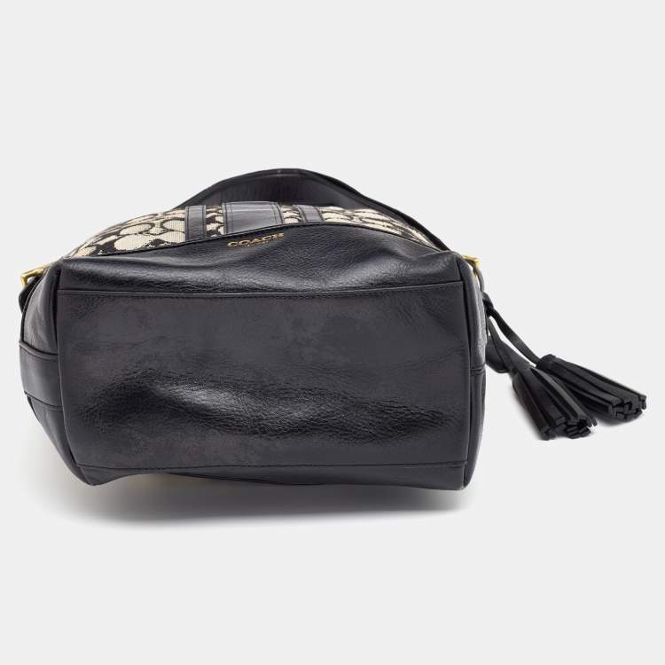 Pre Owned Coach Beige/Black Signature Canvas and Leather Hobo