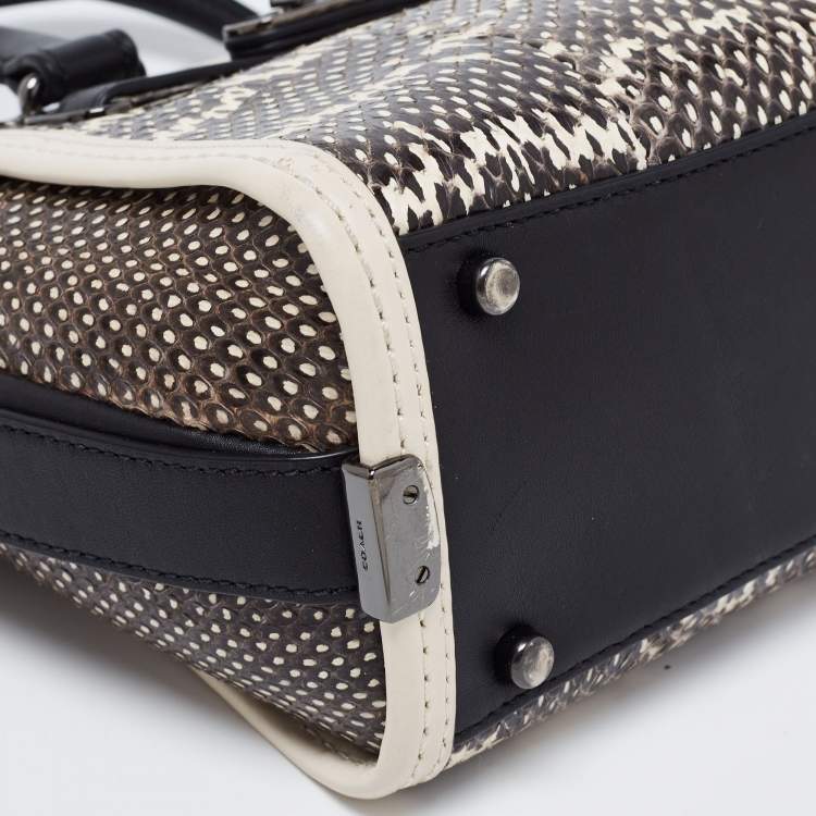 Pre Owned Coach Black/Beige Snakeskin Embossed And Leather Swagger 20 Tote