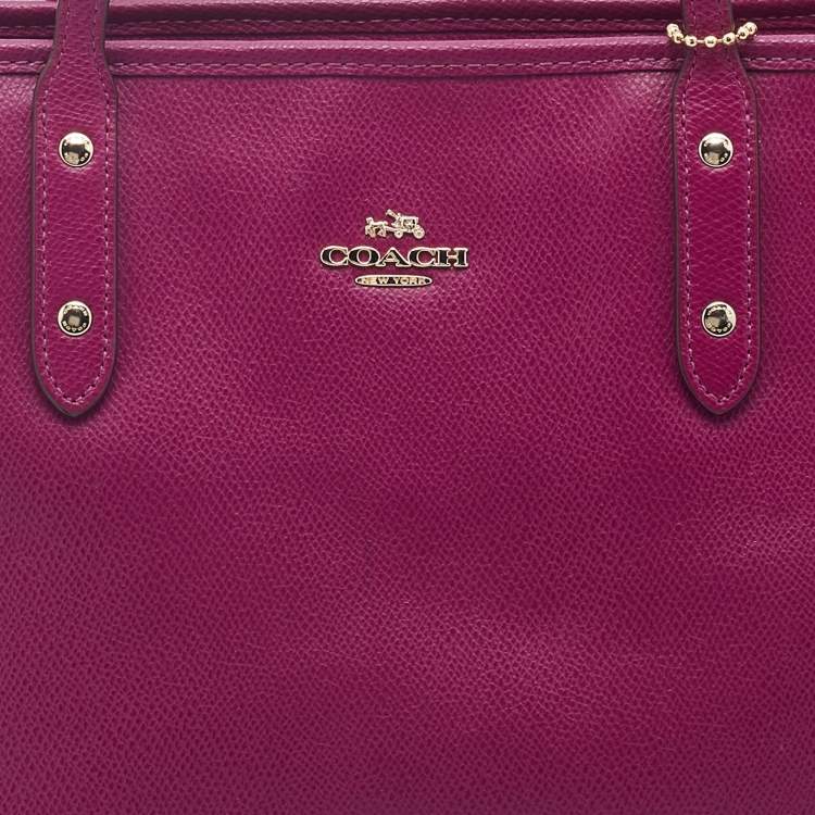 مملوكة مسبقًا Coach Magenta Leather Town Tote
