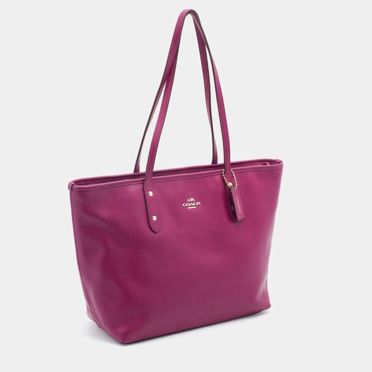 مملوكة مسبقًا Coach Magenta Leather Town Tote
