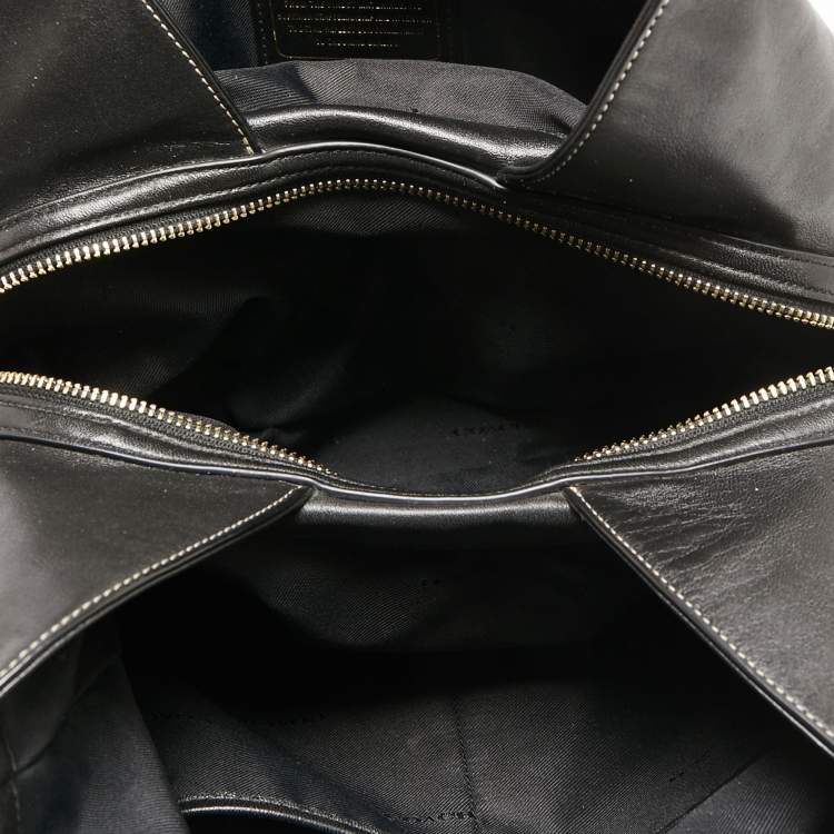 Pre Owned Coach Black/Beige Leather Carriage Edie Shoulder Bag