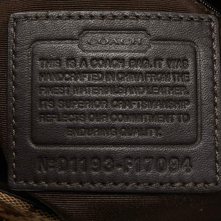 Pre Owned Coach Beige/Brown Signature Canvas and Leather Soho Lynn Hobo