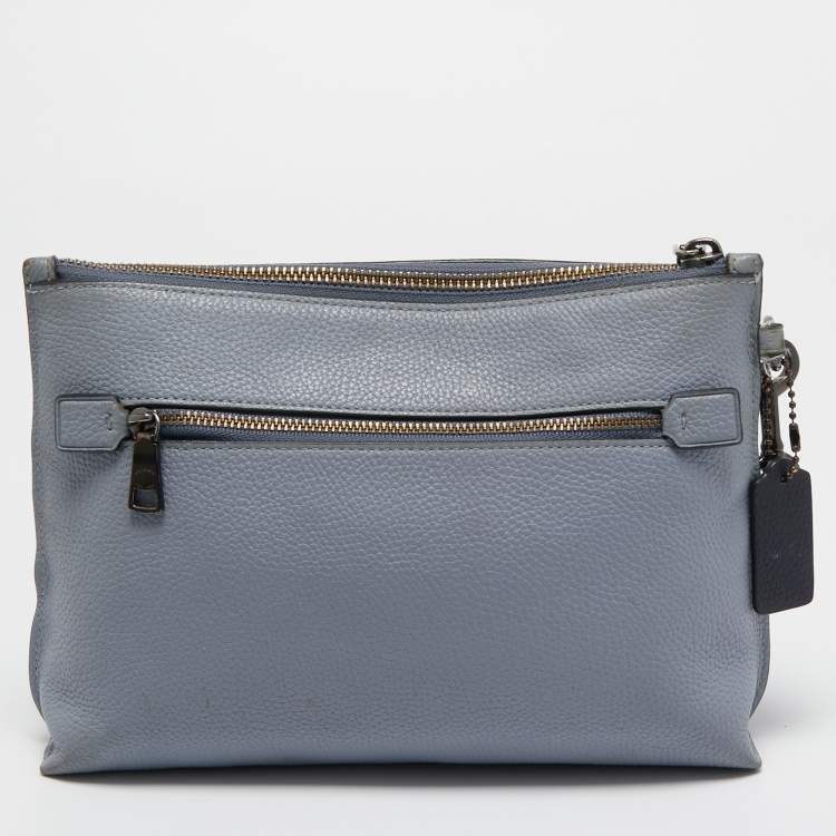 مملوكة مسبقًا Coach Blue Leather Charlie Rivets Wristlet Pouch