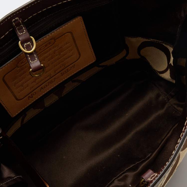مملوكة مسبقًا Coach Beige/Brown Signature Canvas and Fabric Tote 