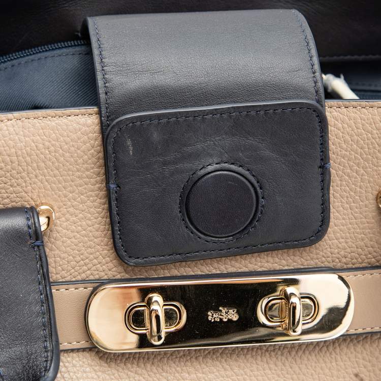مملوكة مسبقًا Coach Tricolor Grained Leather Swagger 33 Tote