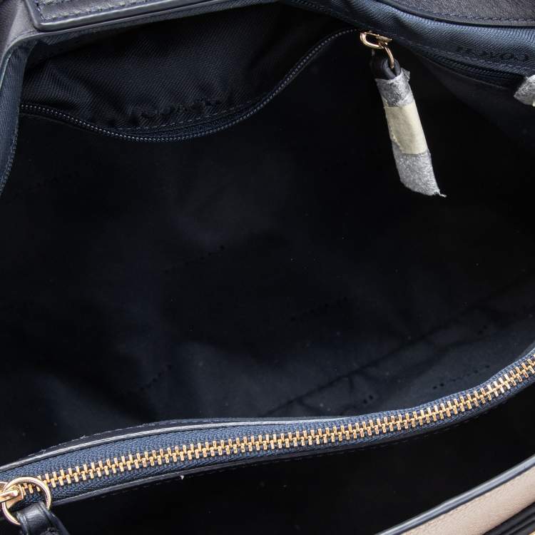 مملوكة مسبقًا Coach Tricolor Grained Leather Swagger 33 Tote