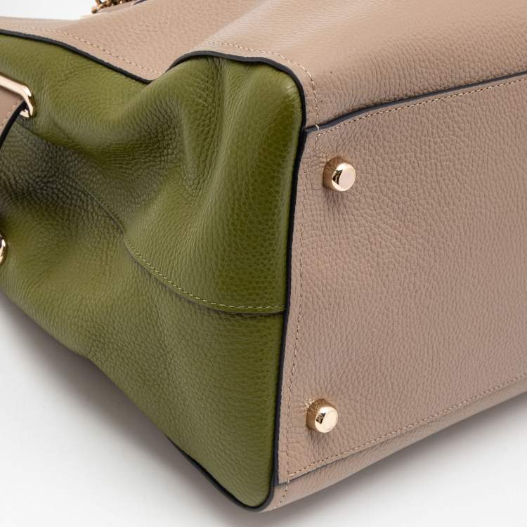 مملوكة مسبقًا Coach Tricolor Grained Leather Swagger 33 Tote