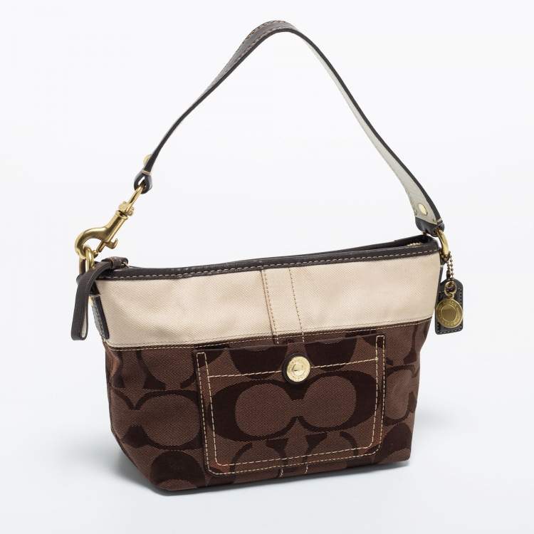مملوكة مسبقًا Coach Brown/Beige Signature Canvas Front Pocket Baguette Bag