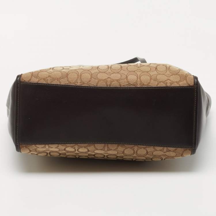 مملوكة مسبقًا Coach Beige/Dark Brown Signature Canvas and Leather Shopper Tote