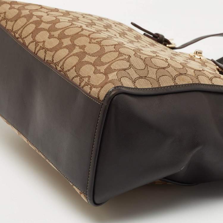 مملوكة مسبقًا Coach Beige/Dark Brown Signature Canvas and Leather Shopper Tote