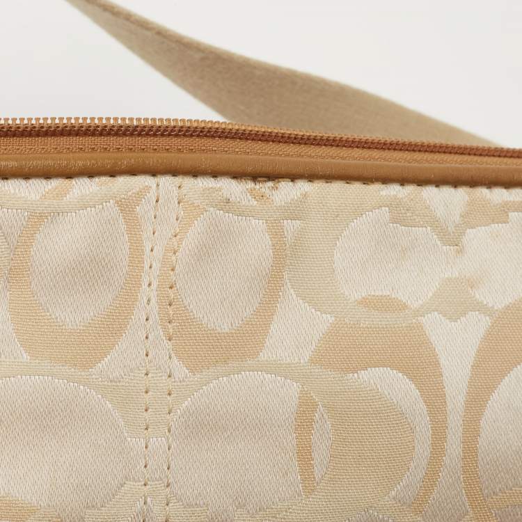 Pre Owned Coach Beige/White Signature Canvas and Leather Shoulder Bag