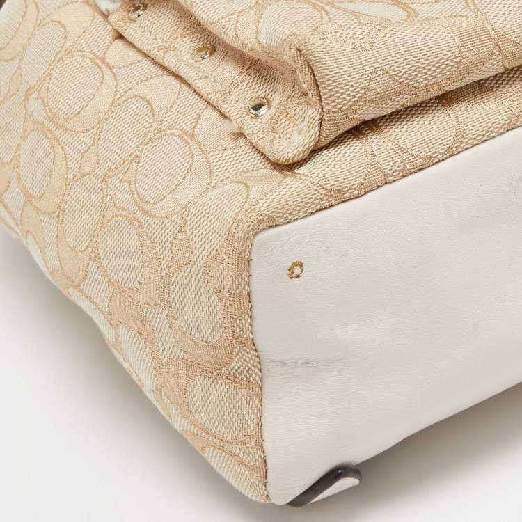 Pre Owned Coach Beige/Cream Signature Canvas and Leather Backpack