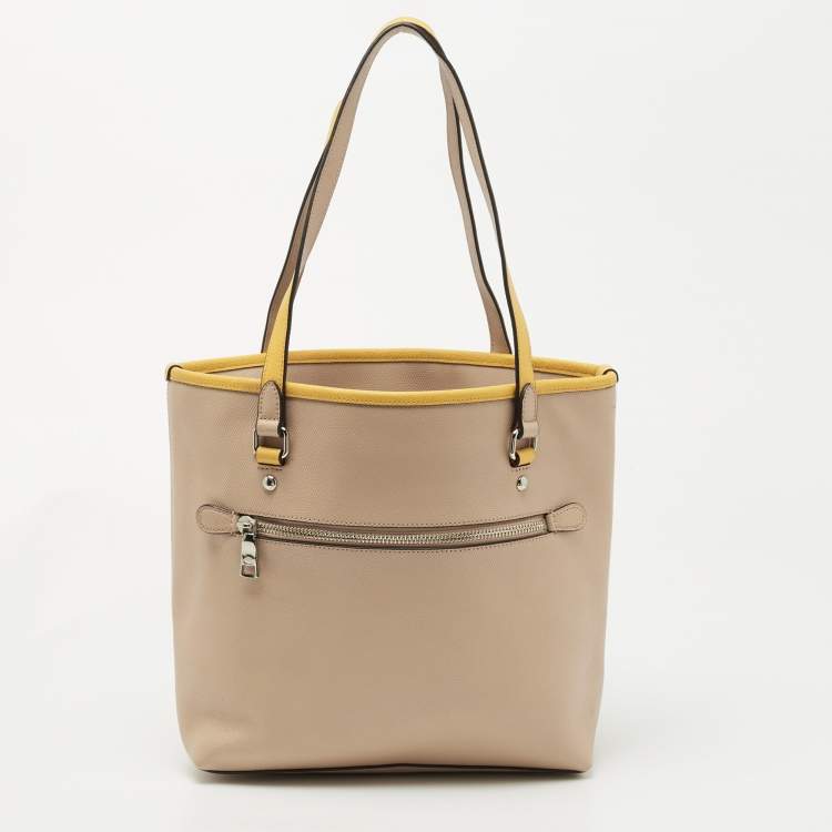 مملوكة مسبقًا Coach Beige/Mustard Leather Top Zip Tote