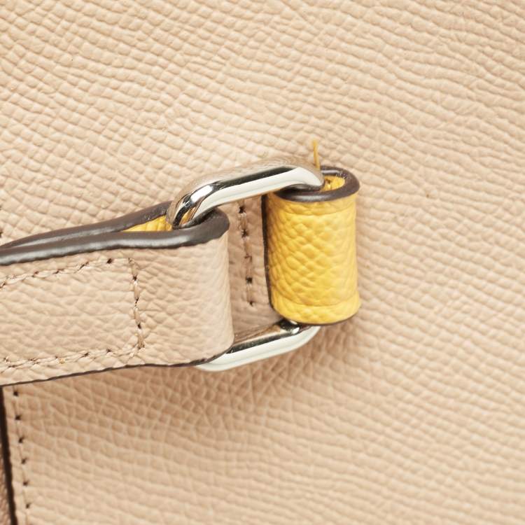 مملوكة مسبقًا Coach Beige/Mustard Leather Top Zip Tote