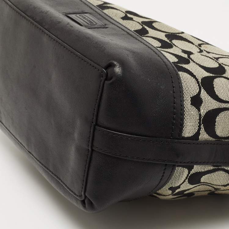Pre Owned Coach Black/Grey Signature Canvas and Leather Shoulder Bag