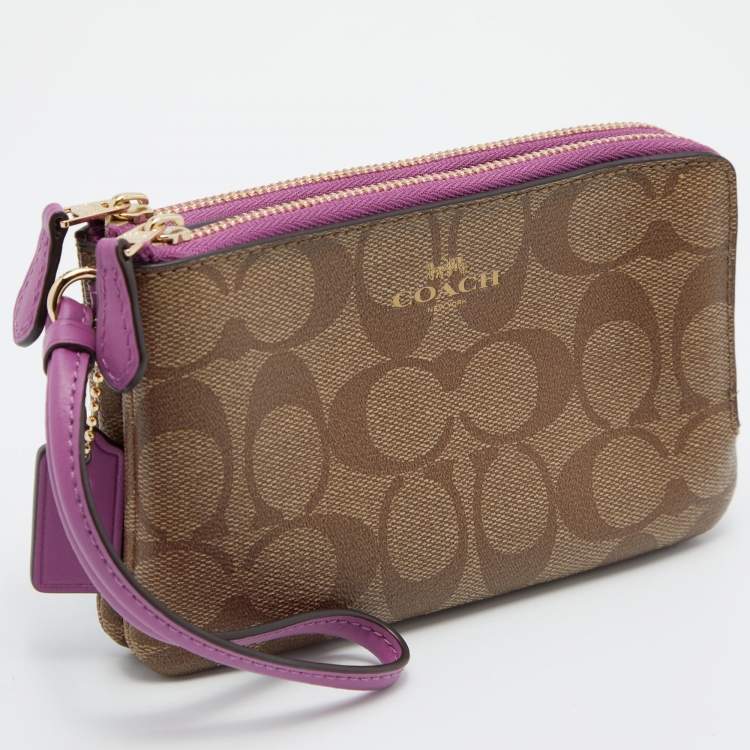 مملوكة مسبقًا Coach Beige Signature Coated Canvas and Leather Double Zip Wristlet Pouch