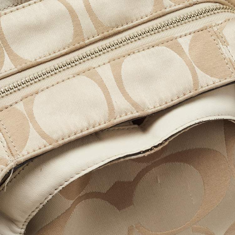 Pre Owned Coach White/Beige Signature Fabric Campbell Hobo