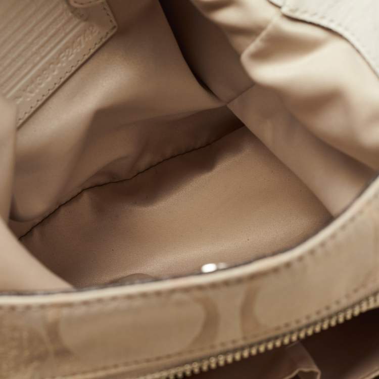 Pre Owned Coach White/Beige Signature Fabric Campbell Hobo