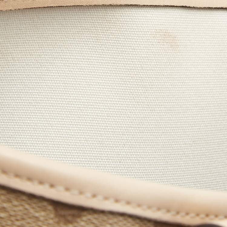 Pre Owned Coach Beige Signature Coated Canvas Park Metro Shopper Tote
