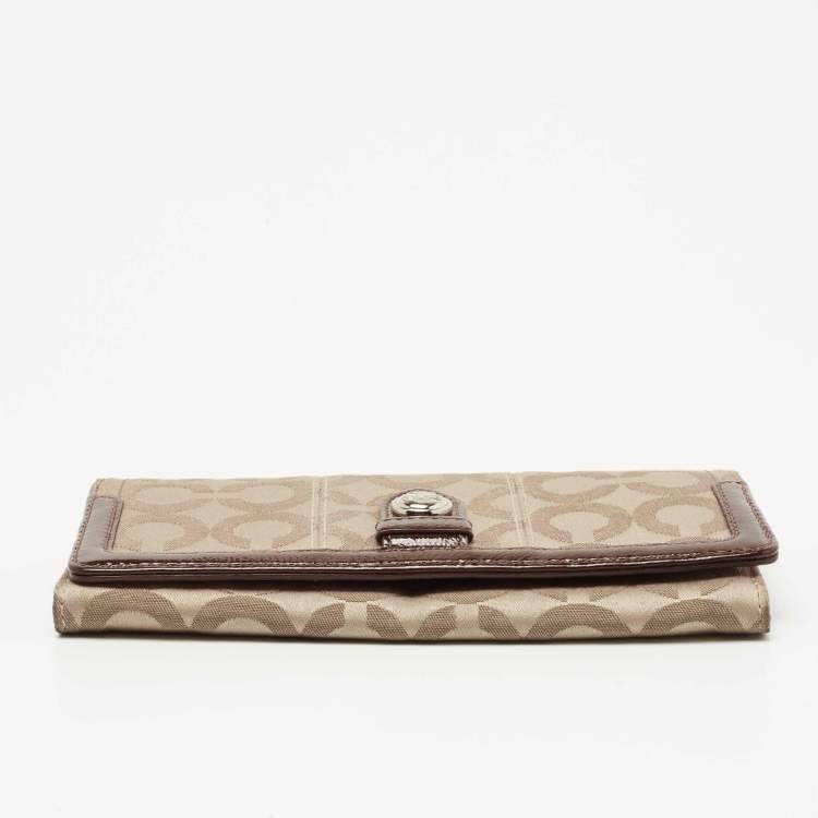Pre Owned Coach Beige/Brown Signature Canvas and Patent Leather Flap Continental Wallet
