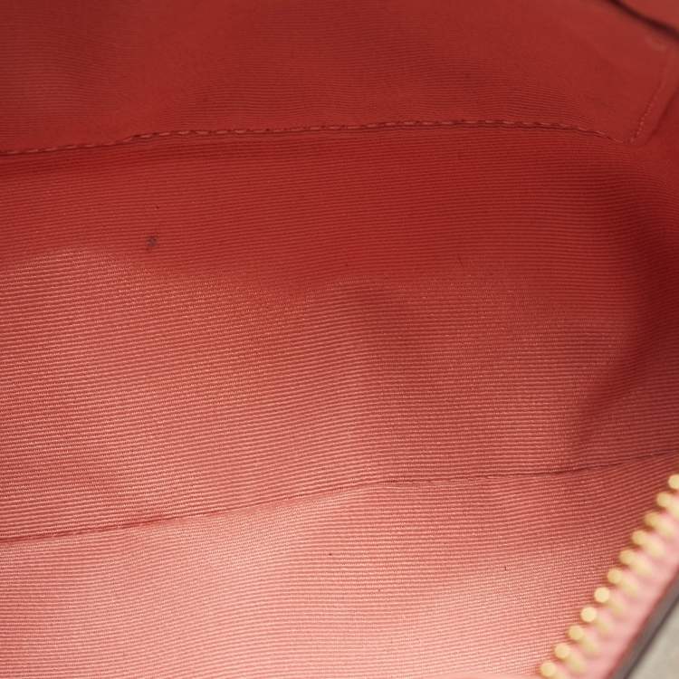 مملوكة مسبقًا Coach Beige Signature Coated Canvas and Leather Rowan Wristlet Pouch