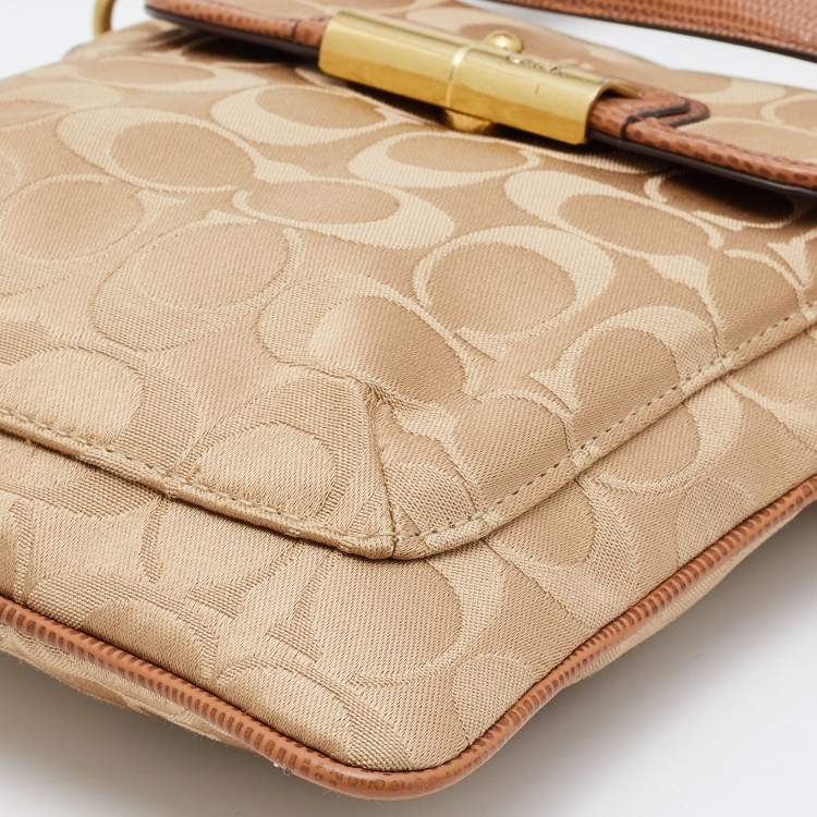 Pre Owned  Coach Beige/Brown Signature Canvas and Leather Courie Crossbody Bag