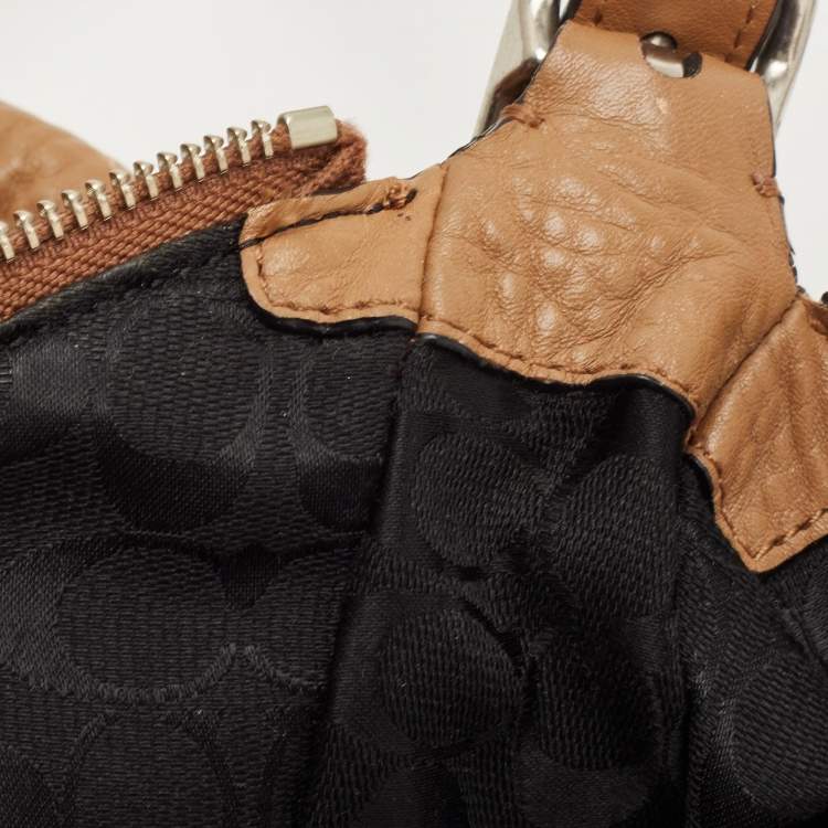Pre Owned Coach Tan Leather Zip Crossbody Bag