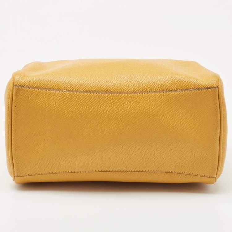 مملوكة مسبقًا Coach Mustard Yellow Leather Mini Bennett Satchel