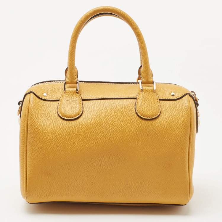 مملوكة مسبقًا Coach Mustard Yellow Leather Mini Bennett Satchel