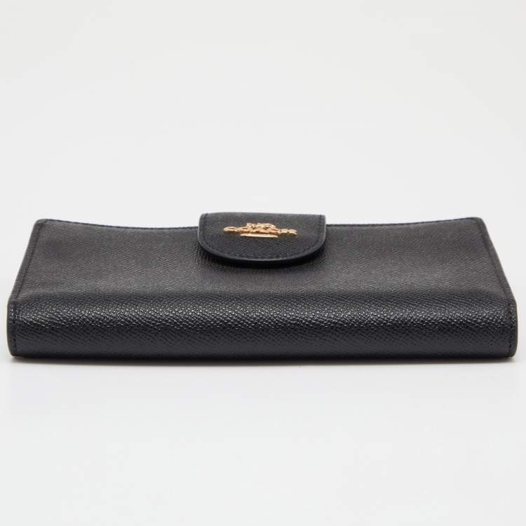 Pre Owned Coach Black Leather Zip Wristlet Wallet