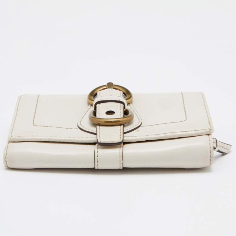 Pre Owned Coach Off White Leather Compact Wallet