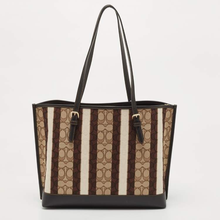 مملوكة مسبقًا Coach Chalk Signature Coated Canvas and Leather Mollie Tote Bag