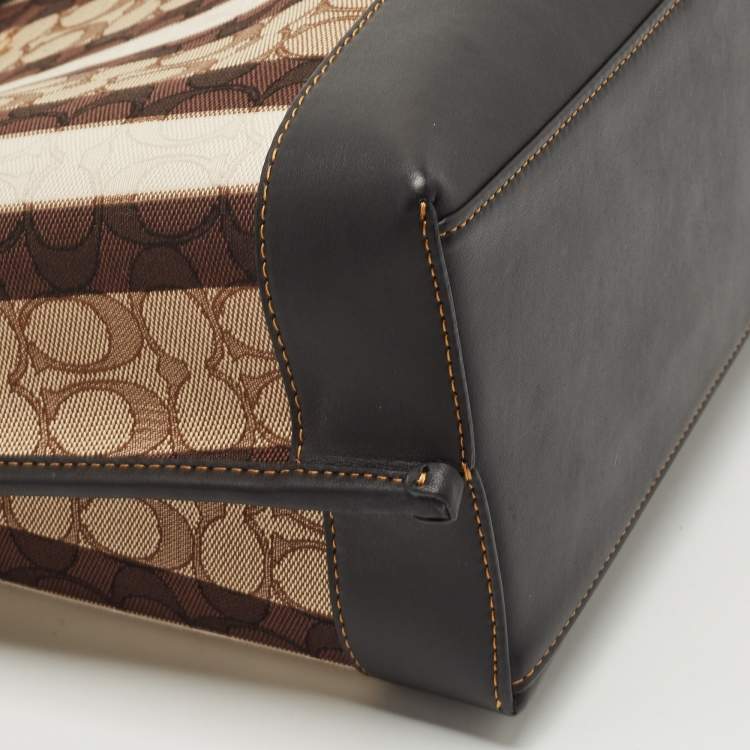 مملوكة مسبقًا Coach Chalk Signature Coated Canvas and Leather Mollie Tote Bag