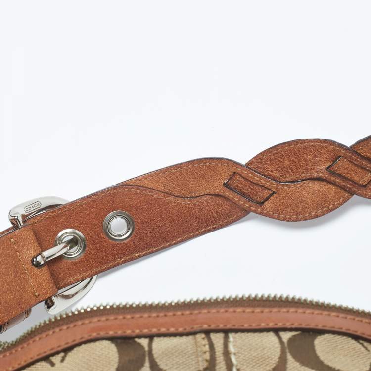 مملوكة مسبقًا Coach Beige/Brown Signature Canvas and Leather Soho Hobo