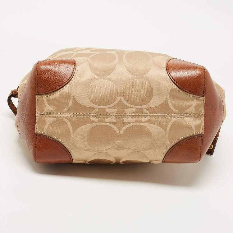 Pre Owned Coach Beige/Brown Signature Fabric and Leather Tote