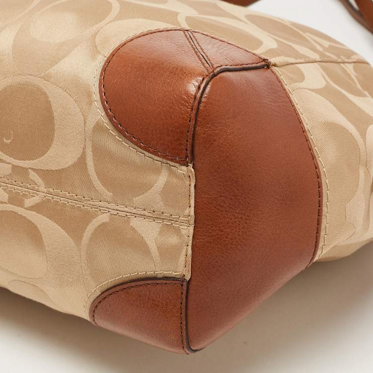 Pre Owned Coach Beige/Brown Signature Fabric and Leather Tote
