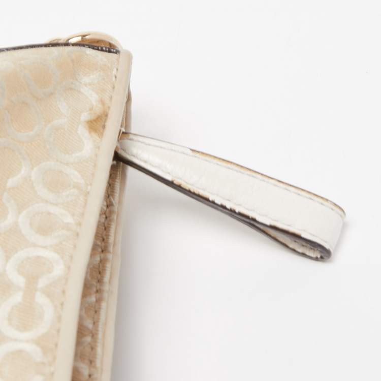 Pre Owned Coach Cream Op Art Fabric and Leather Madison Hobo 