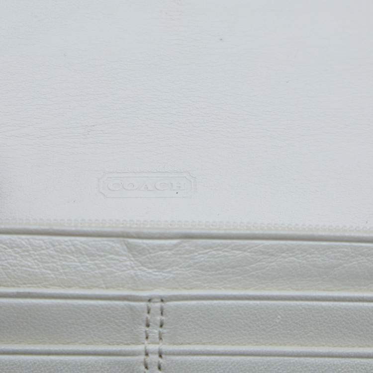 Pre Owned Coach Beige/White Signature Canvas and Leather Flap Continental Wallet