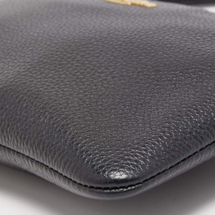 Pre Owned Coach Black Pebbled Leather Zip Wristlet Clutch