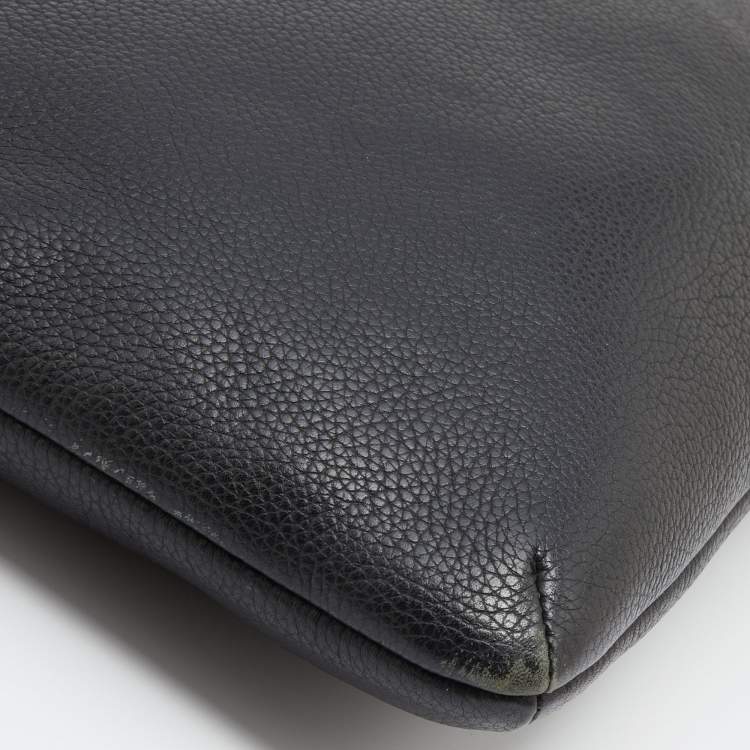 مملوكة مسبقًا Coach Black Leather Zip Crossbody Bag